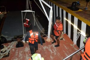 roja rescate a pescadores
