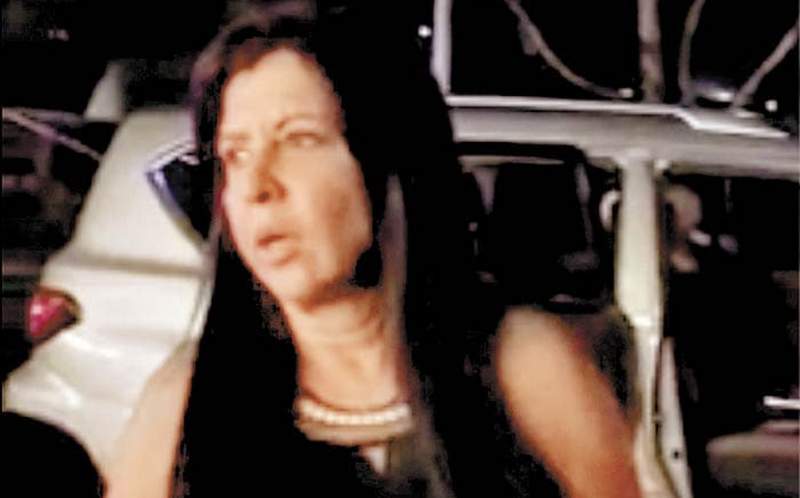 roja rosalinda GONZALEZ