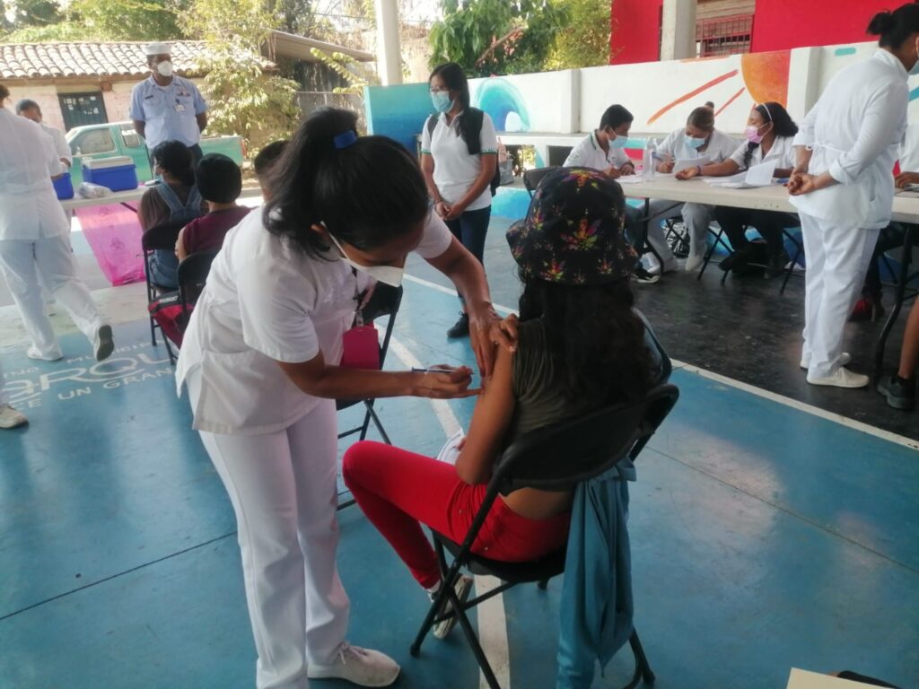 Cuautepec.-Aplicarán dosis de anti covid