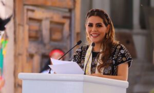 PRINCIPAL EVELYN SALGADO PINEDA