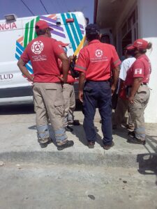 ROJA LA AMBULANCIA POR REALIZAR EL TRASLADO