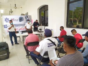 SAN LUIS PLATICA DE CONCIENTIZACION A MOTOCICLISTAS (2)