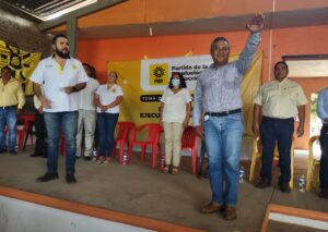Marquelia Asume la dirigencia municipal del PRD Rubén García