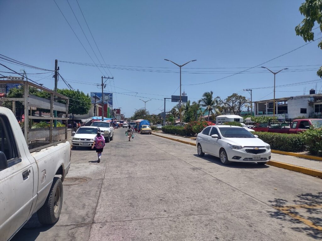 Marquelia Los comerciantes se instalarán sobre la lateral