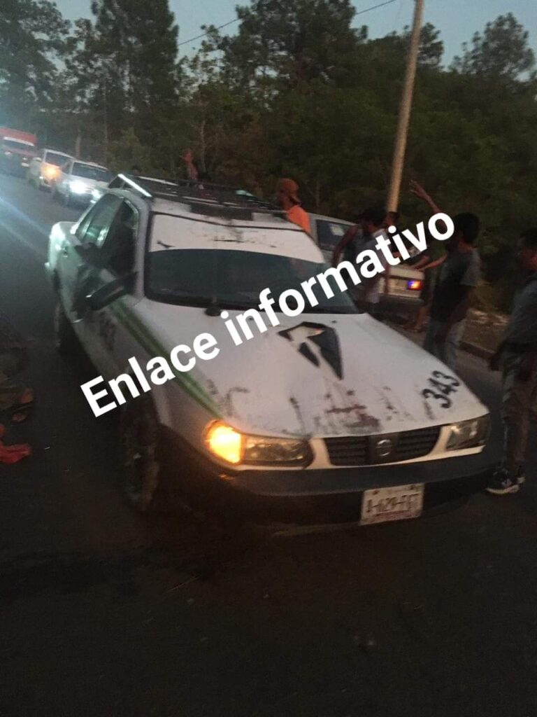 ROJA EL TAXI ACCIDENTADO