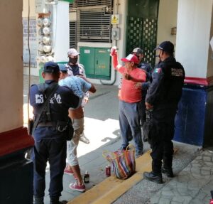 ROJA LOS DETENIDOS