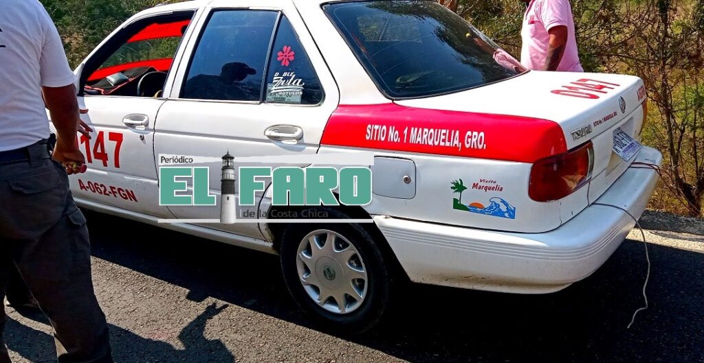 ROJA TAXI QUE CONDUCÍA (1)