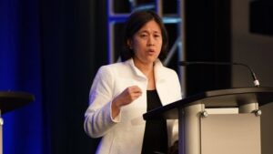 nacional Katherine Tai