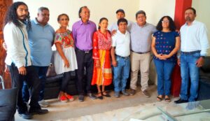 BOLETÍN CUAJI EDGARDO PAZ ACOMPAÑADO POR BALTAZAR CASTELLANOS, GELACIO MOLINA, GUADALUPE ESTRADA, TEÓDULO GARCÍA, AYDÉ RODRÍGUEZ, FRANCISCO PÉREZ, VÍCTOR PAZ, ACELA GIL E IVÁN JIMÉNEZ