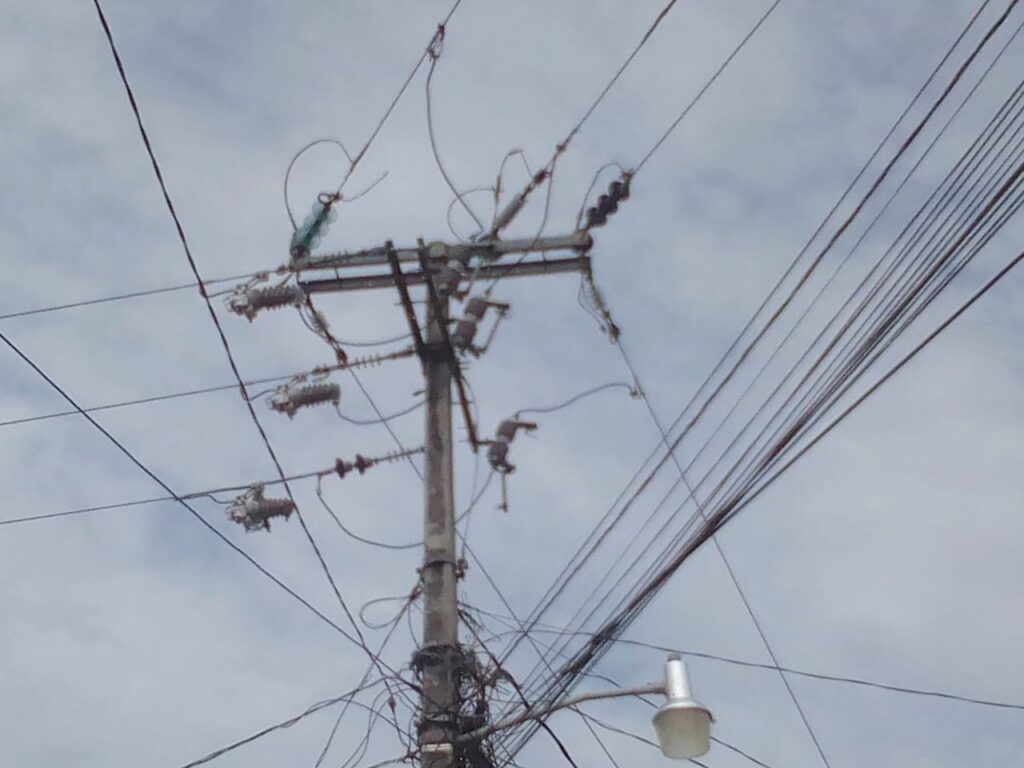 Marquelia.-Más de seis comunidades sin luz