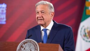 NACIONAL AMLO MEDICOS