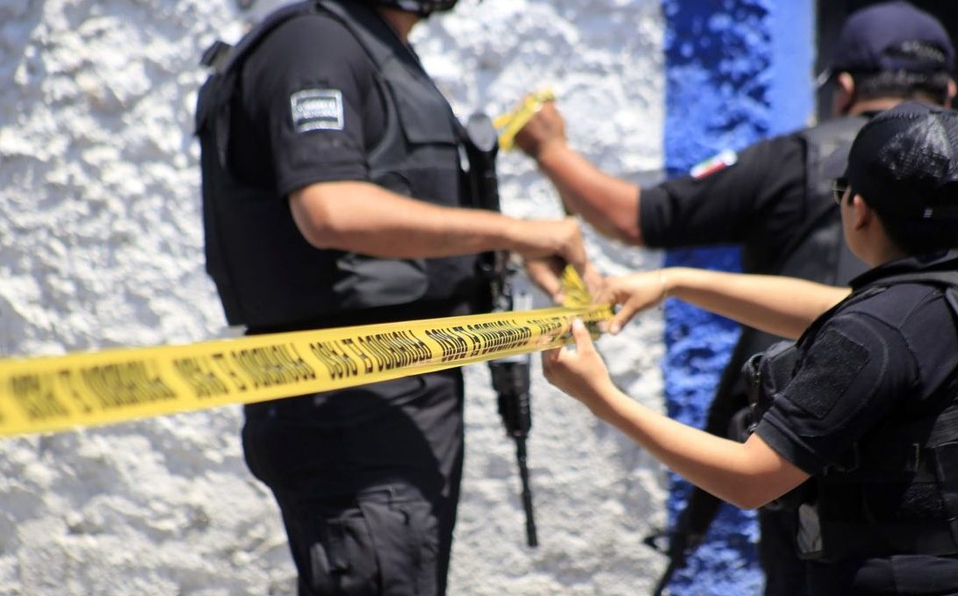 ROJA ASESINATO DE NIÑOS