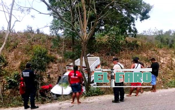 ROJA LA CAMIONETA (2)