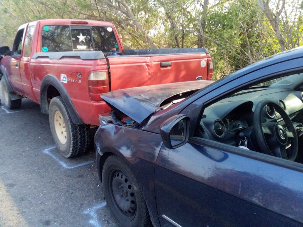 ROJA LA CAMIONETA Y EL GOL