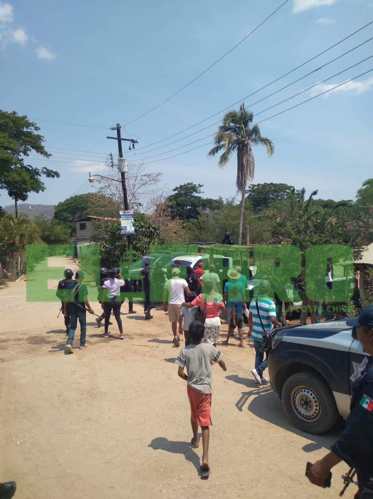 ROJA POLICIA ESTATAL EN EL TAMARINDO (2)