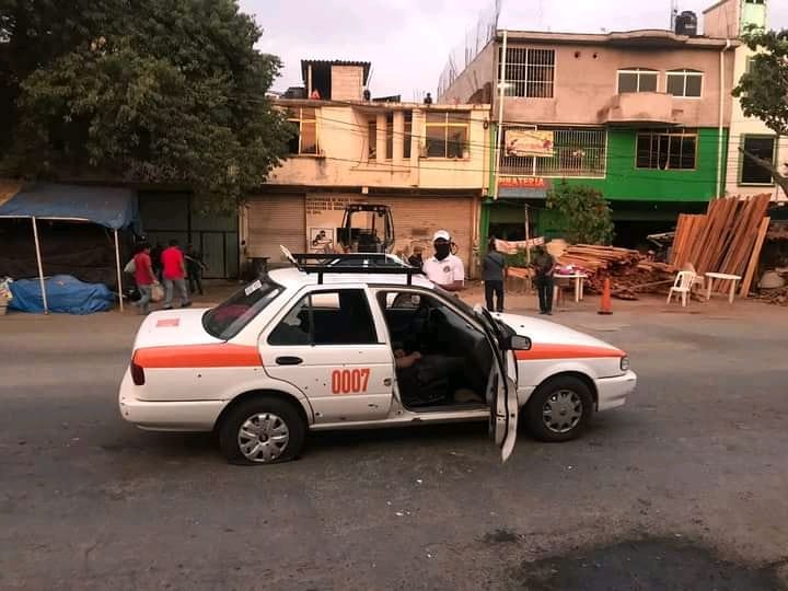 ROJA TAXI QUE SECUESTRO
