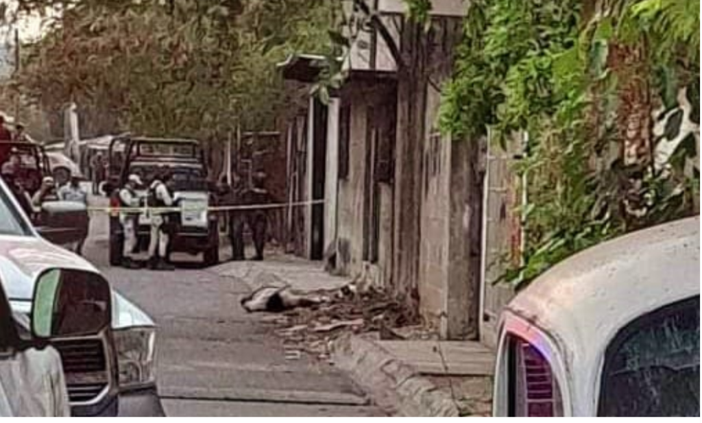 roja mujer asesinada y hombre decapitado