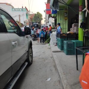 AYUTLA Banquetas obstruidas por mercancía