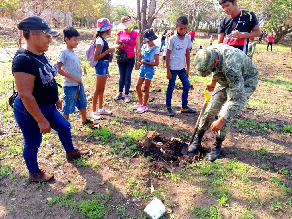 CRUZ GRANDE CAMPAÑA DE REFORESTACIÓN (1)