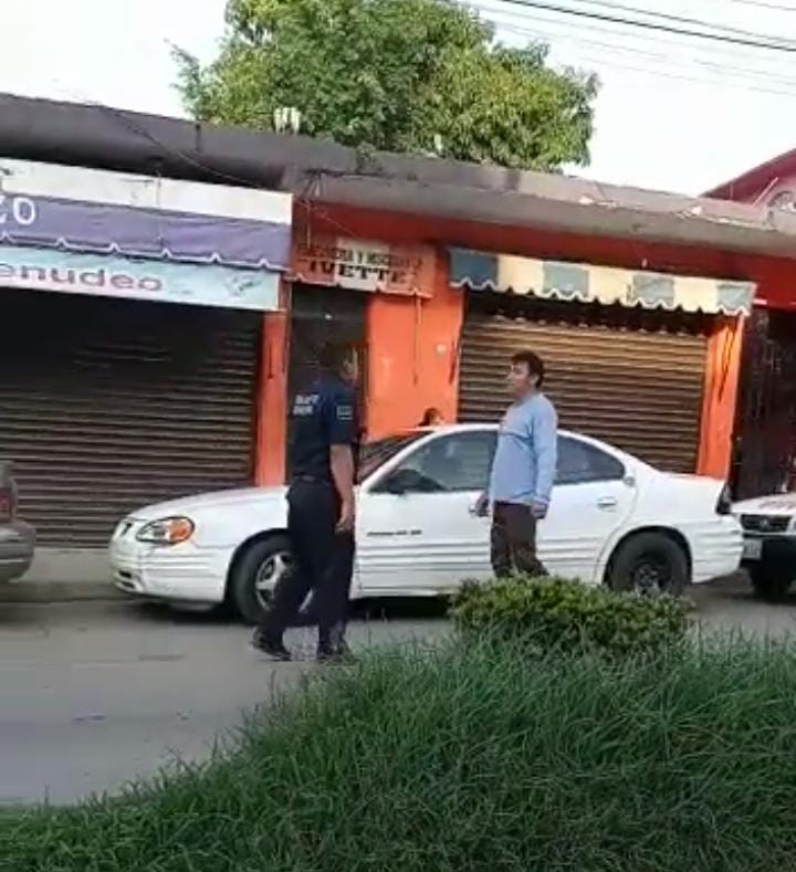 OME El elemento de Tránsito y el de transportes peleando (1)