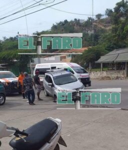 ROJA EL AUTOMOVIL ACCIDENTADO