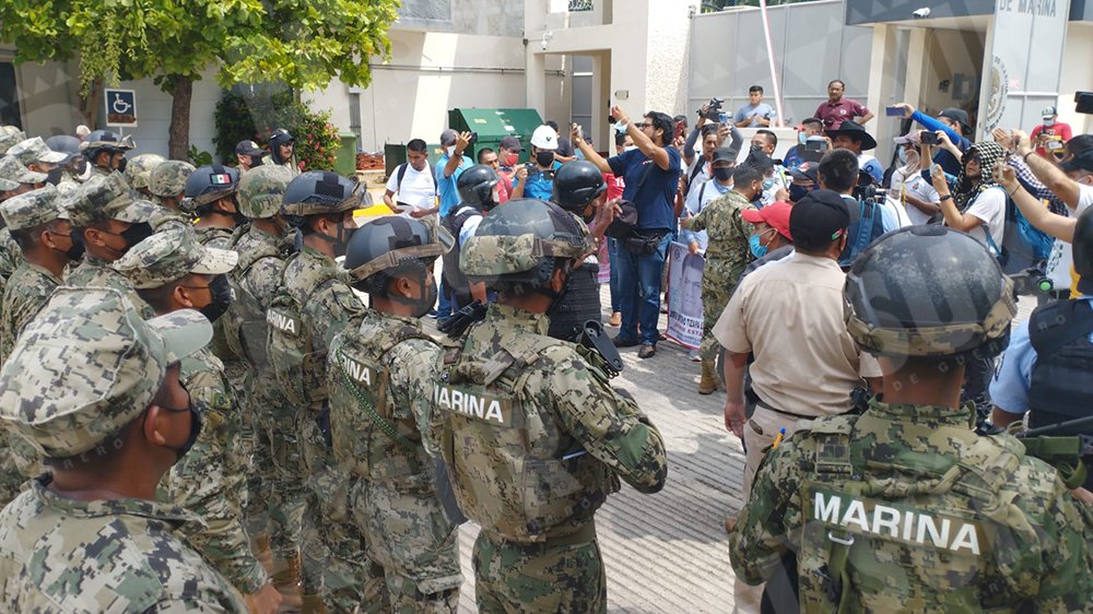 estado ayotzinapa marinos acapulco (1)