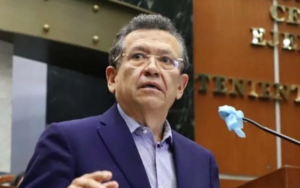 CONGRESO HECTOR APREZA PATRON
