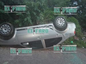 ROJA EL AUTO VOLCADO (1)