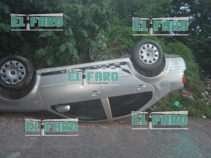 ROJA EL AUTO VOLCADO (1)