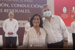 principal la anfitrionia