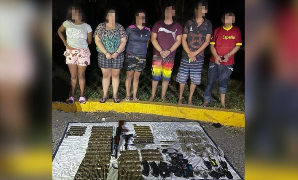 roja caen 6 con armas y droga en zihua 1