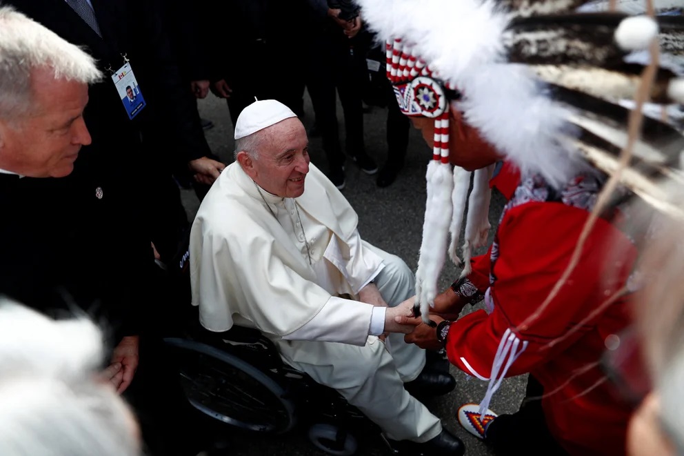sociales papa visita canada