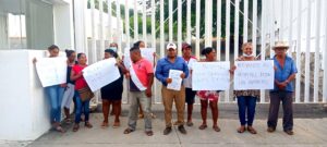 CRUZ GRANDE Algunos de los manifestantes