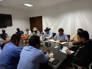 CUAJI LA REUNIOIN (2)
