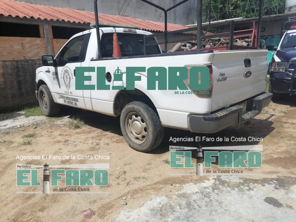 ROJA La camioneta de la CRAC