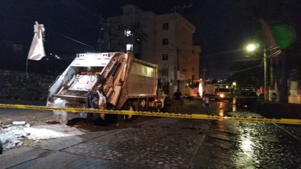 ROJA MUERE APLASTADO TRABAJADOR