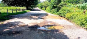 SAN LUIS ASÍ LUCE LA CARRETERA EN ALGUNOS TRAMOS (1)
