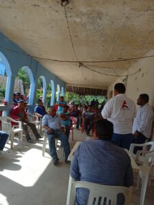 SAN LUIS EL DIRECTOR DE OBRAS DIALOGANDO CON LOS PRESENTES (1)