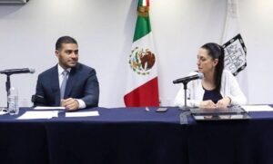 ayotzinapa CLAUDIA DEFIENDE A HARFUCH