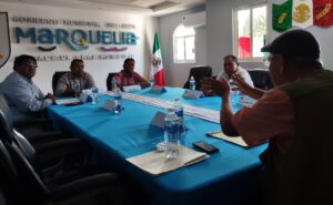 Marquelia Durante la reunión (2)
