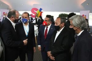 NACIONAL CLAUDIO Y GUSTAVO DE HOYOS CON ALIADOS