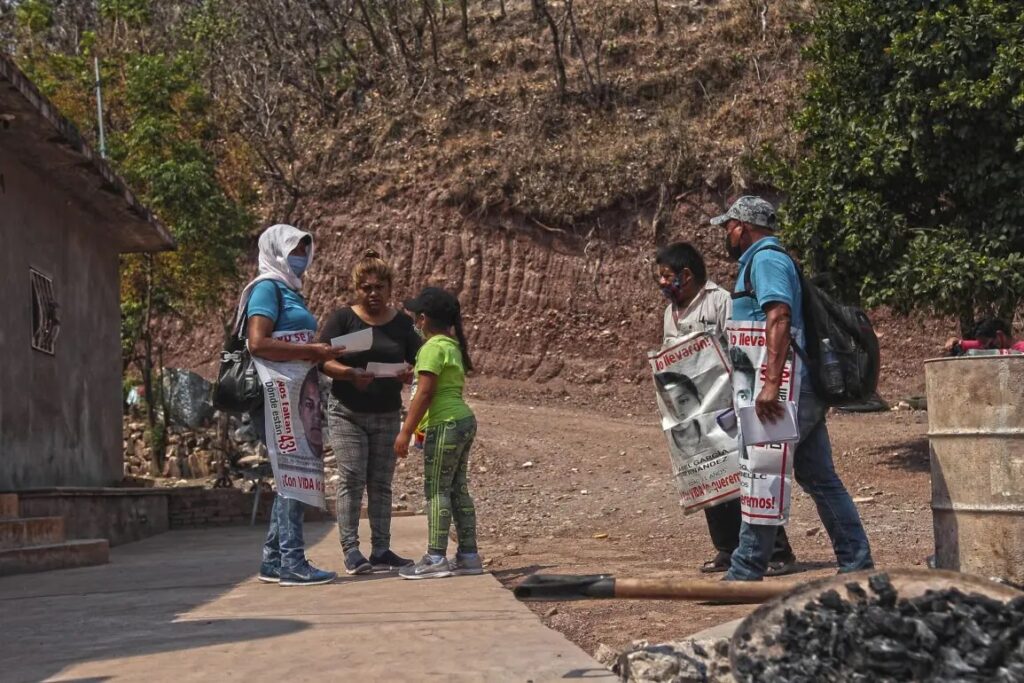 PRINCIPAL ayotzinapa historia de pueblo viejo
