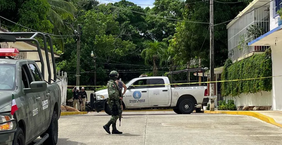 ROJA ASESINADO EN CALETA