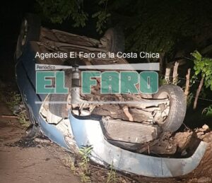 ROJA EL AUTO VOLCADO (1)
