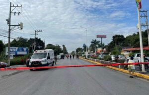 ROJA MUJER DECAPITADA EN TEMIXCO