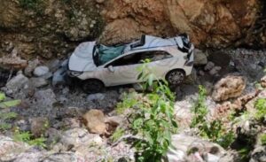 ROJA SU COCHE