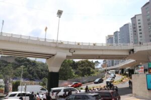 nacional cierran puente tras sismos (1)