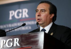 principal Tomás Zerón de Lucio