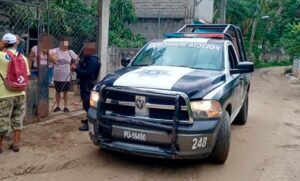 roja hombre acuchilla a su mujer