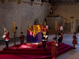 Britain mourns Queen Elizabeth